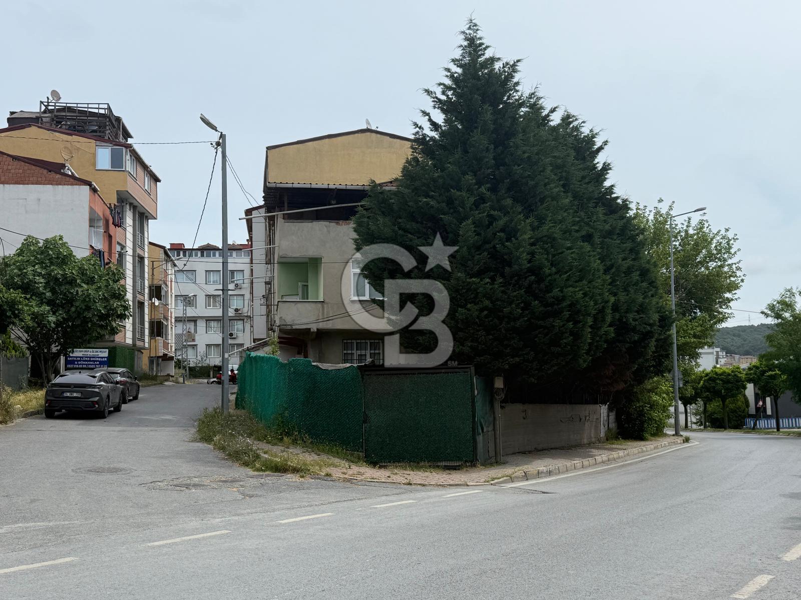 ARNAVUTKÖY BOĞAZKÖY'DE SATILIK 4 KAT İMARLI ARSA