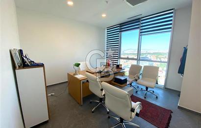 ÇUKURAMBAR PLAZADA YÜKSEK KAT YAPILI 110 M2 , 2+1 KİRALIK OFİS