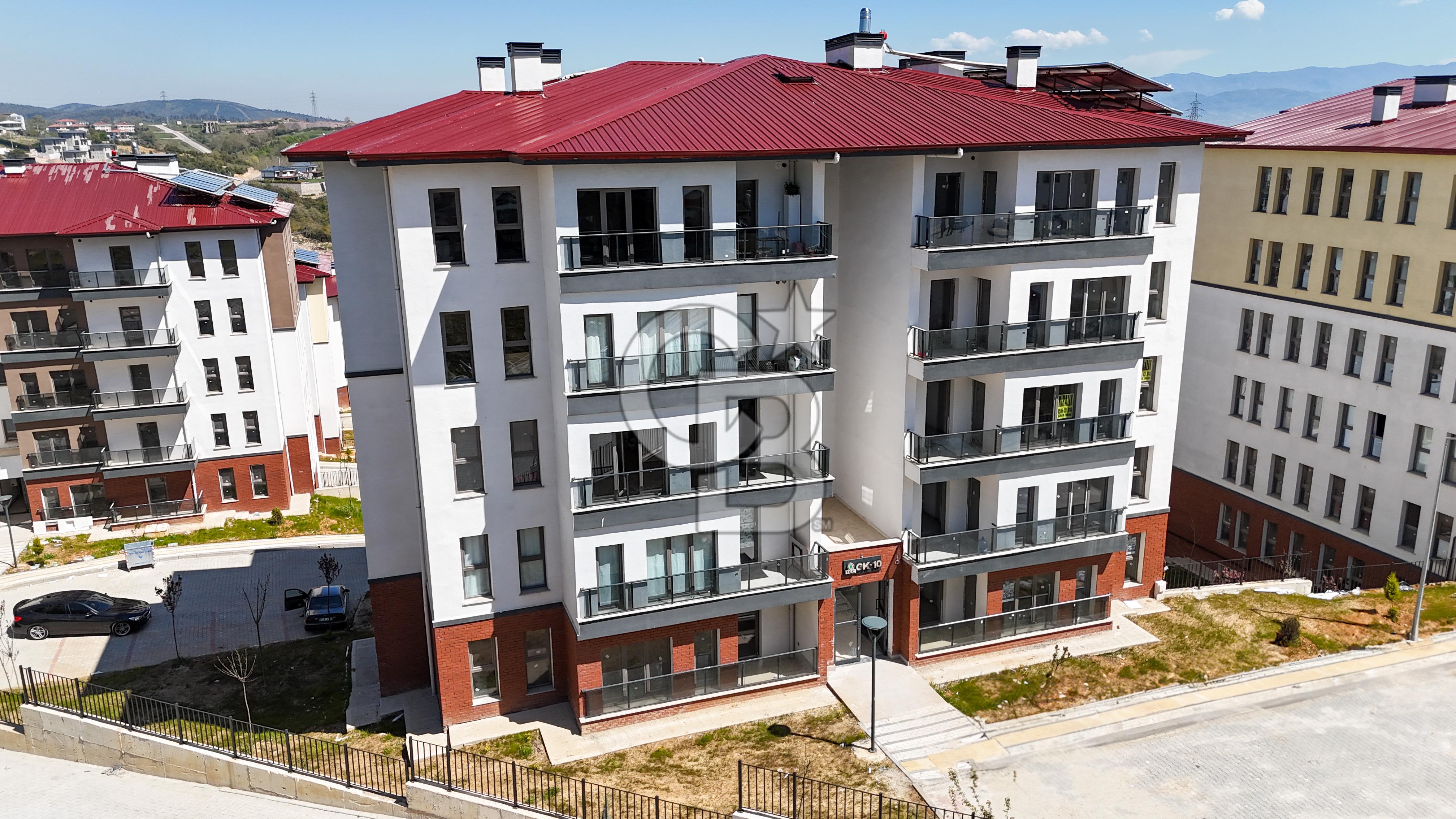 KÖRFEZ İLİMTEPE TOKİ 2. ETAPTA SIFIR KİRALIK 2+1 DAİRE