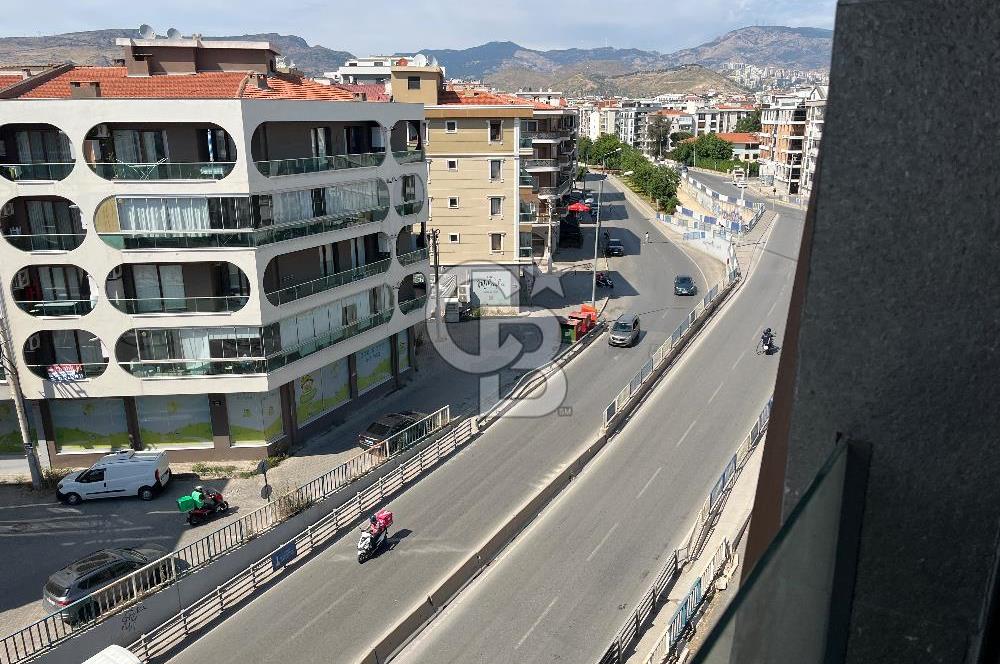 Karşıyaka Demirköprü Spor Suit'te Kiralık 1+1 Daire