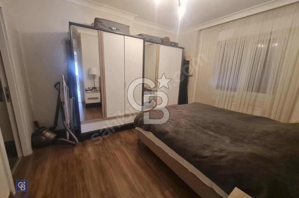 Kozyatagı Bayar Caddesi’nde satılık 3 + 1 daire