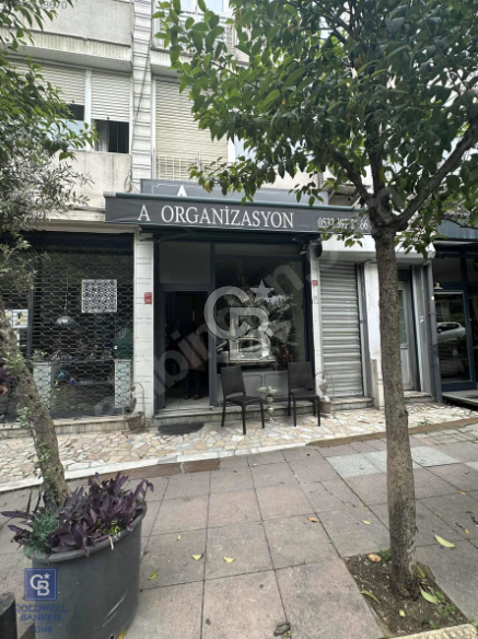 ORTAKÖY DEREBOYU CADDESİNDE SATILIK 34M2 DÜKKAN