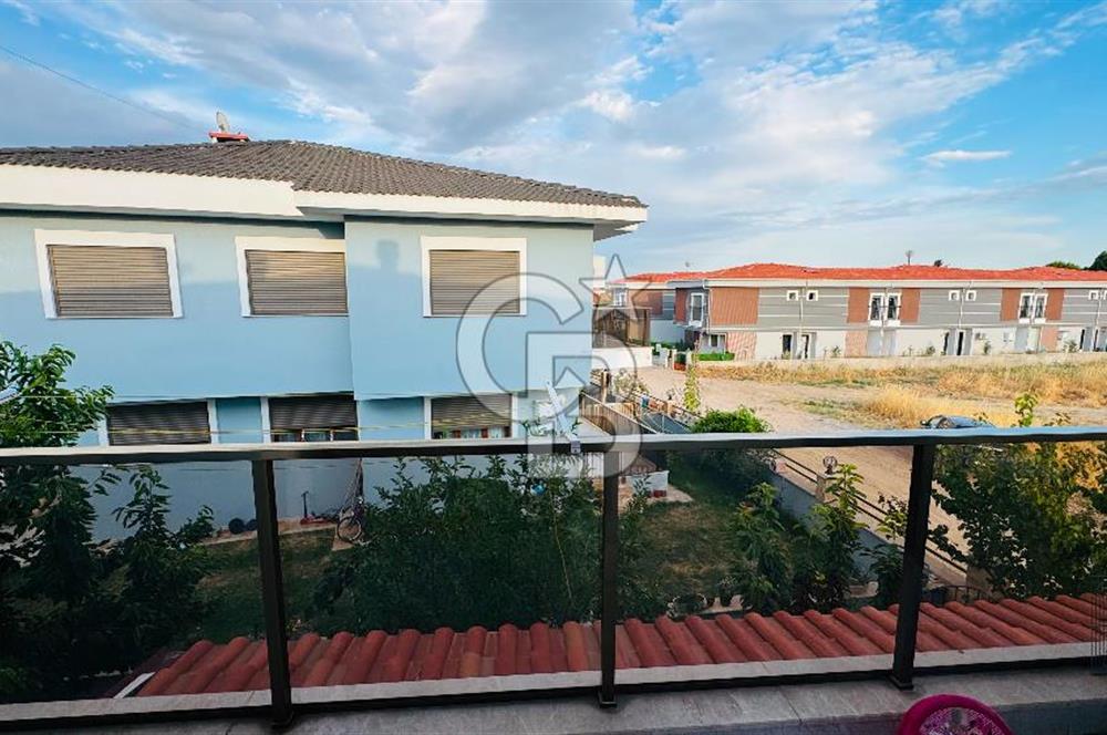 Foça Hacıveli Mah. Satılık 2+1 Daire