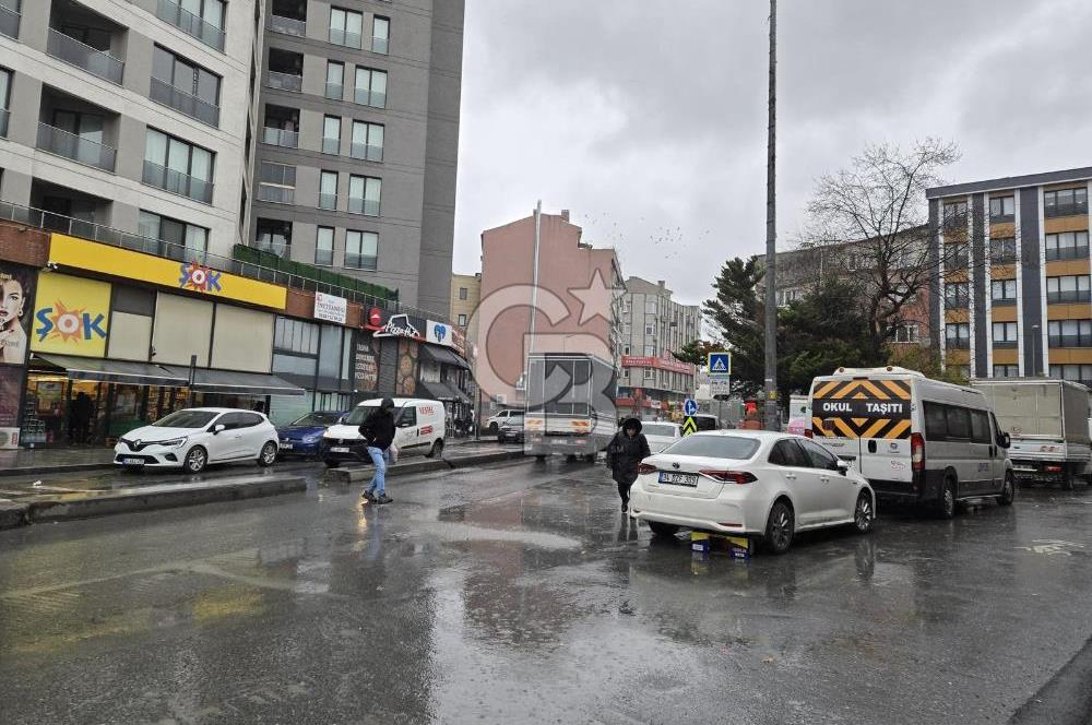 ZEYTİNBURNU' NDA SIFIR BİNADA CADDE ÜSTÜ SATILIK DÜKKAN