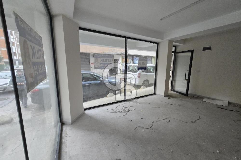ZEYTİNBURNU' NDA SIFIR BİNADA CADDE ÜSTÜ SATILIK DÜKKAN