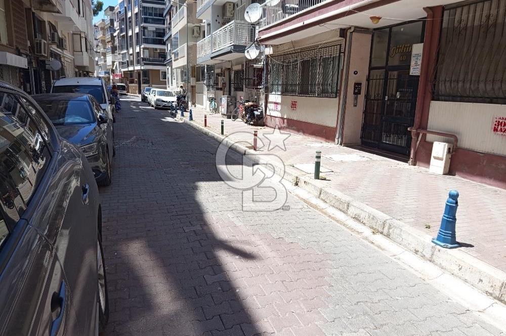Karşıyaka Aksoy'da Satılık Geniş 3+1 Kombili Daire