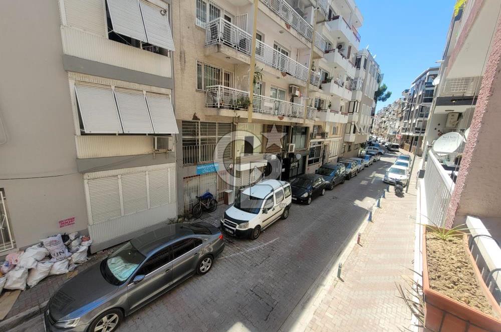 Karşıyaka Aksoy'da Satılık Geniş 3+1 Kombili Daire
