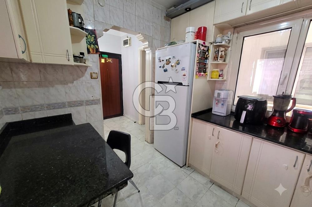 Karşıyaka Aksoy'da Satılık Geniş 3+1 Kombili Daire