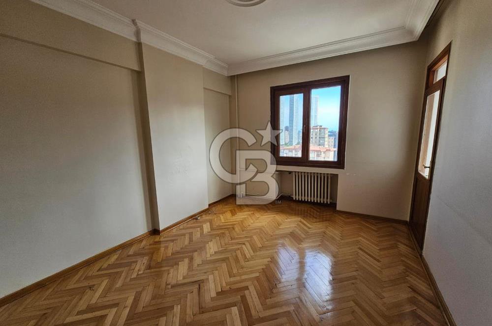 Feneryolu Çamtepe Sokakta Merkezi Konumda Kiralık 3+1 Daire