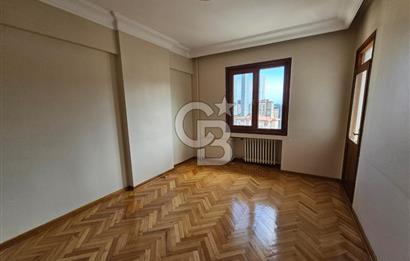 Feneryolu Çamtepe Sokakta Merkezi Konumda Kiralık 3+1 Daire