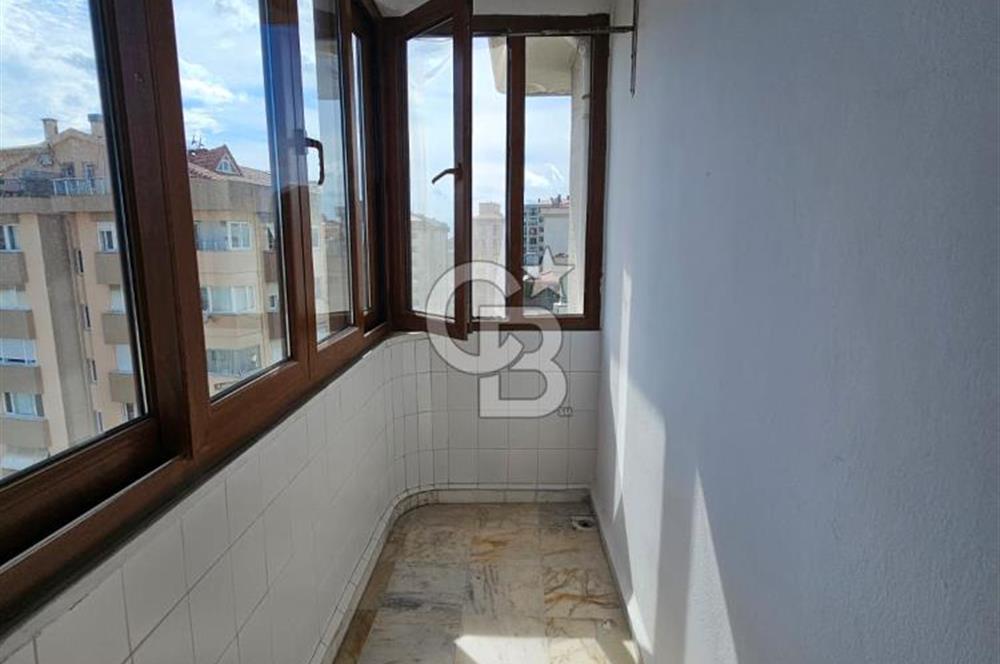 Feneryolu Çamtepe Sokakta Merkezi Konumda Kiralık 3+1 Daire
