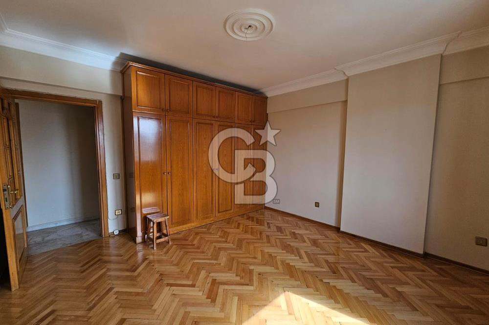 Feneryolu Çamtepe Sokakta Merkezi Konumda Kiralık 3+1 Daire