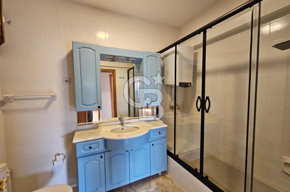 Feneryolu Çamtepe Sokakta Merkezi Konumda Kiralık 3+1 Daire