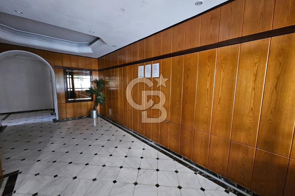 Feneryolu Çamtepe Sokakta Merkezi Konumda Kiralık 3+1 Daire
