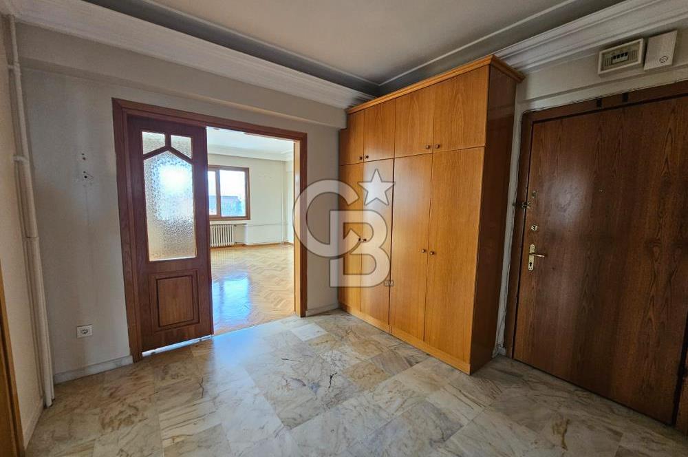 Feneryolu Çamtepe Sokakta Merkezi Konumda Kiralık 3+1 Daire
