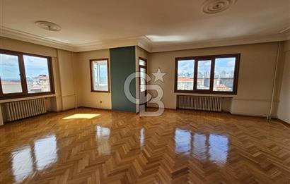 Feneryolu Çamtepe Sokakta Merkezi Konumda Kiralık 3+1 Daire