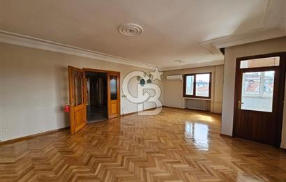 Feneryolu Çamtepe Sokakta Merkezi Konumda Kiralık 3+1 Daire