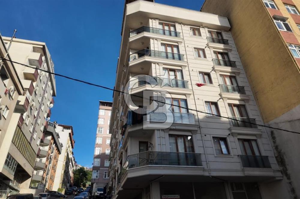 MALTEPE ZÜMRÜTEVLERDE SATILIK FIRSAT 2+1 GENÇ DAİRE