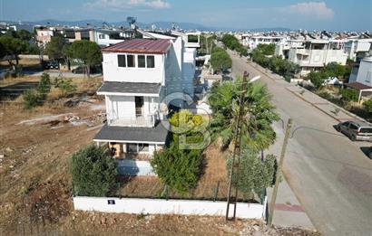DİDiM-EFELER'DE BAHÇELİ 4+1 KAPALI TERASLI KÖŞE MÜSTAKİL VİLLA