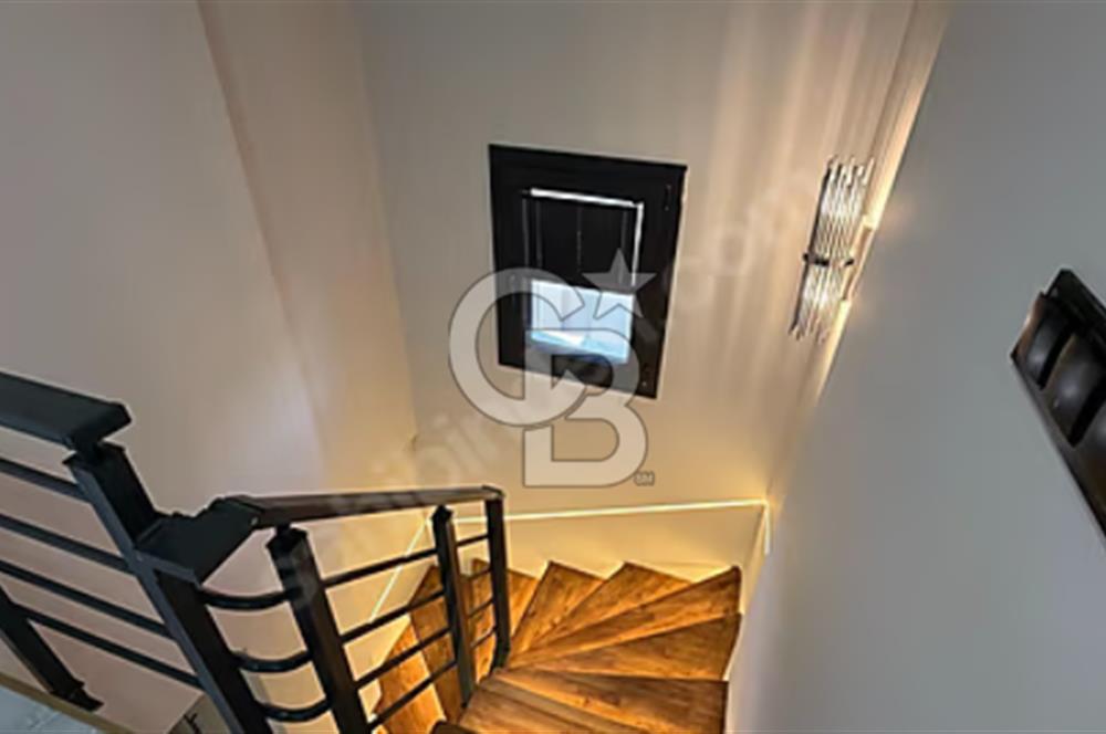 ÇEŞME DALYAN'DA 5+2 LÜKS VİLLA