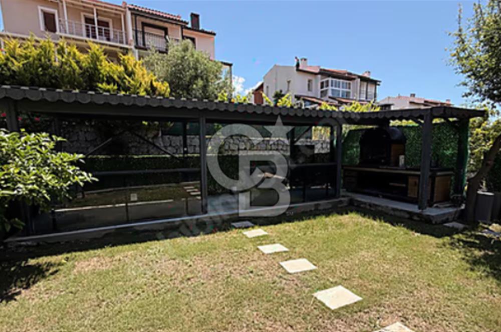 ÇEŞME DALYAN'DA 5+2 LÜKS VİLLA
