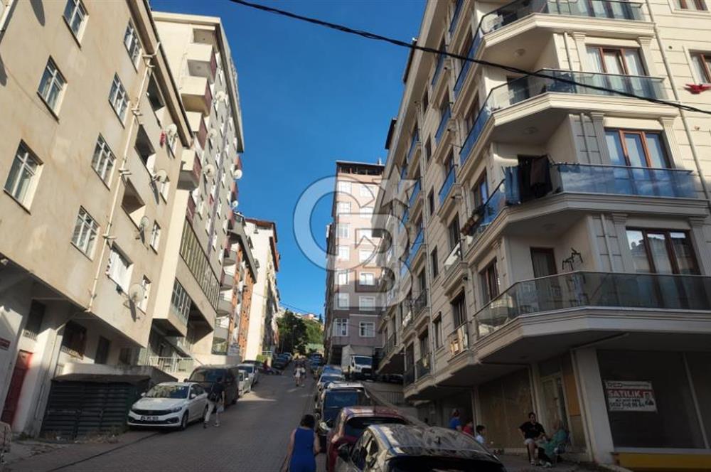 MALTEPE ZÜMRÜTEVLERDE SATILIK FIRSAT 2+1 GENÇ DAİRE