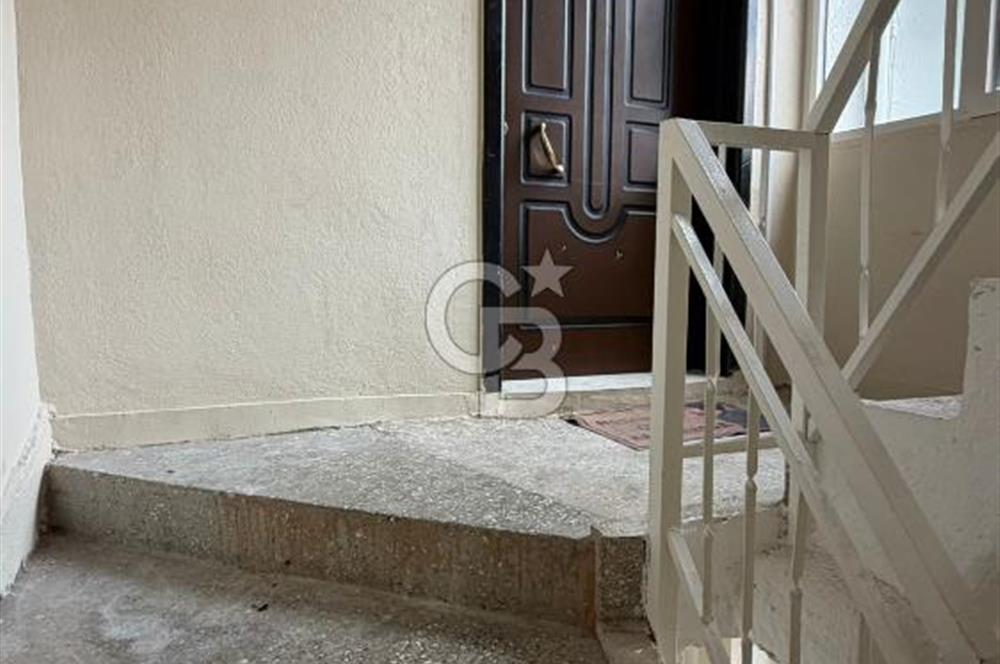 MENDERES CADDESİNE 2 DAKİKA YÜRÜME MESAFESİNDE KİRALIK 2+1 DAİRE