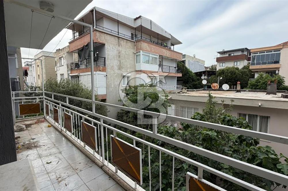 MENDERES CADDESİNE 2 DAKİKA YÜRÜME MESAFESİNDE KİRALIK 2+1 DAİRE