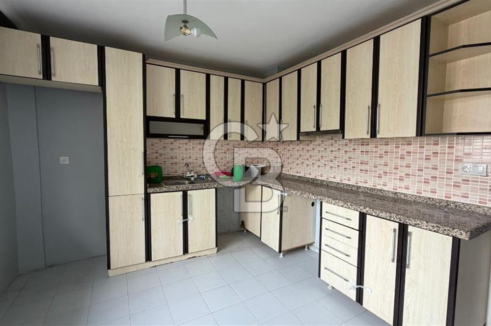 MENDERES CADDESİNE 2 DAKİKA YÜRÜME MESAFESİNDE KİRALIK 2+1 DAİRE