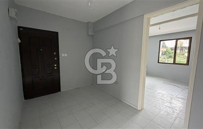 MENDERES CADDESİNE 2 DAKİKA YÜRÜME MESAFESİNDE KİRALIK 2+1 DAİRE