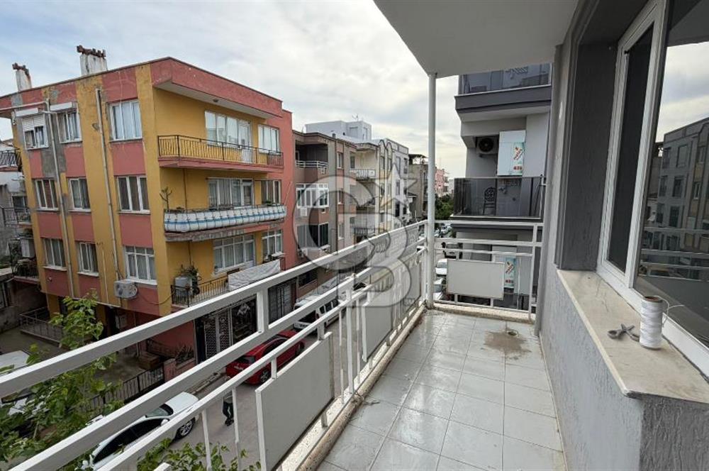 MENDERES CADDESİNE 2 DAKİKA YÜRÜME MESAFESİNDE KİRALIK 2+1 DAİRE