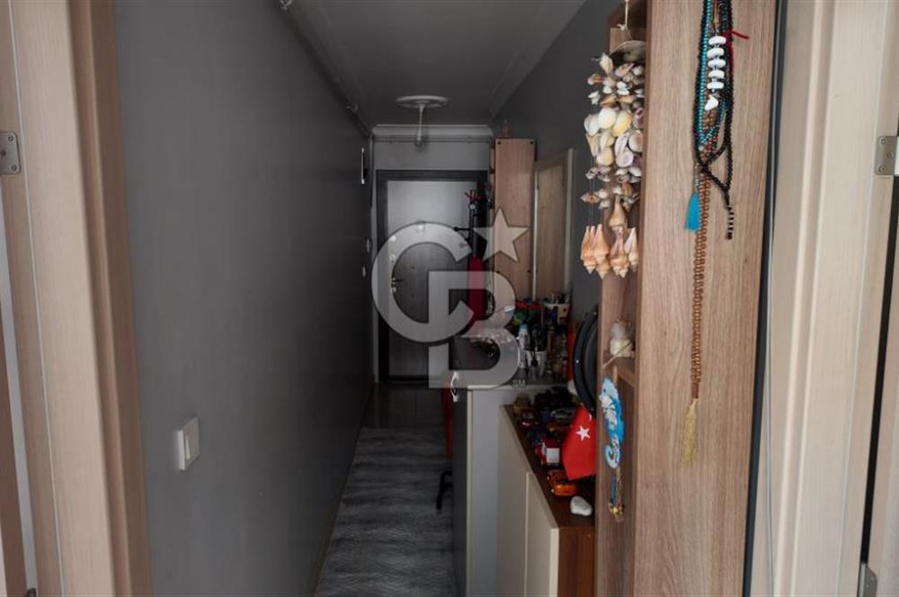 MALTEPE ZÜMRÜTEVLERDE SATILIK FIRSAT 2+1 GENÇ DAİRE