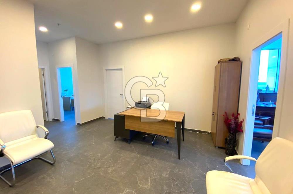 ÇUKURAMBAR PLAZADA YÜKSEK KAT YAPILI 110 M2 , 2+1 KİRALIK OFİS
