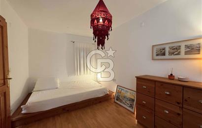 Eski Datça'da Satılık Geniş Bahçeli ve Havuzlu Taş Villa