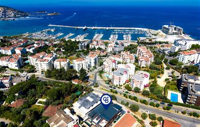 Kuşadası Marina'da Müstakil havuzlu lüks 1+1 Kiralık Daire