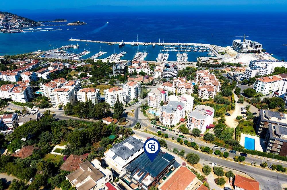 Kuşadası Marina'da Müstakil havuzlu lüks 1+1 Kiralık Daire