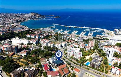 Kuşadası Marina'da Müstakil havuzlu lüks 1+1 Kiralık Daire
