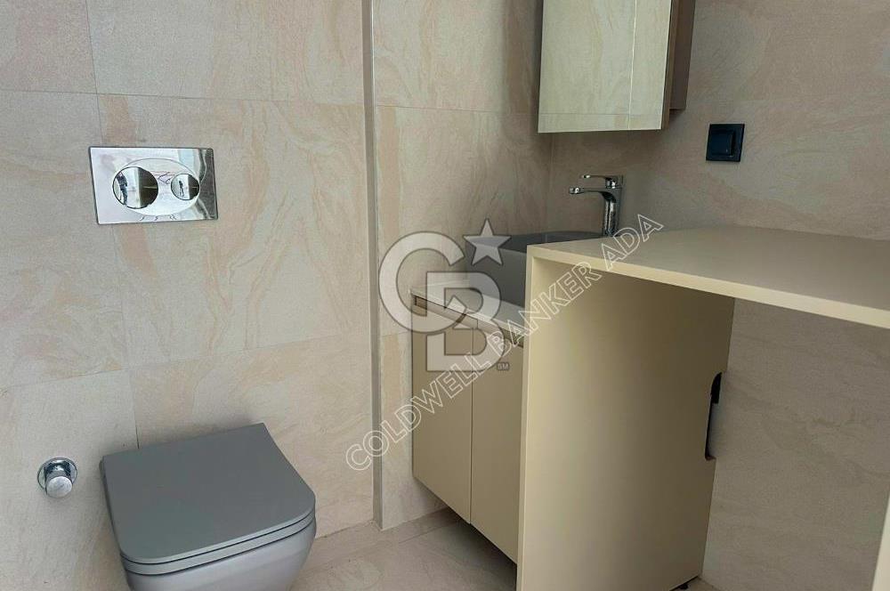 Kuşadası Marina'da Müstakil havuzlu lüks 1+1 Kiralık Daire