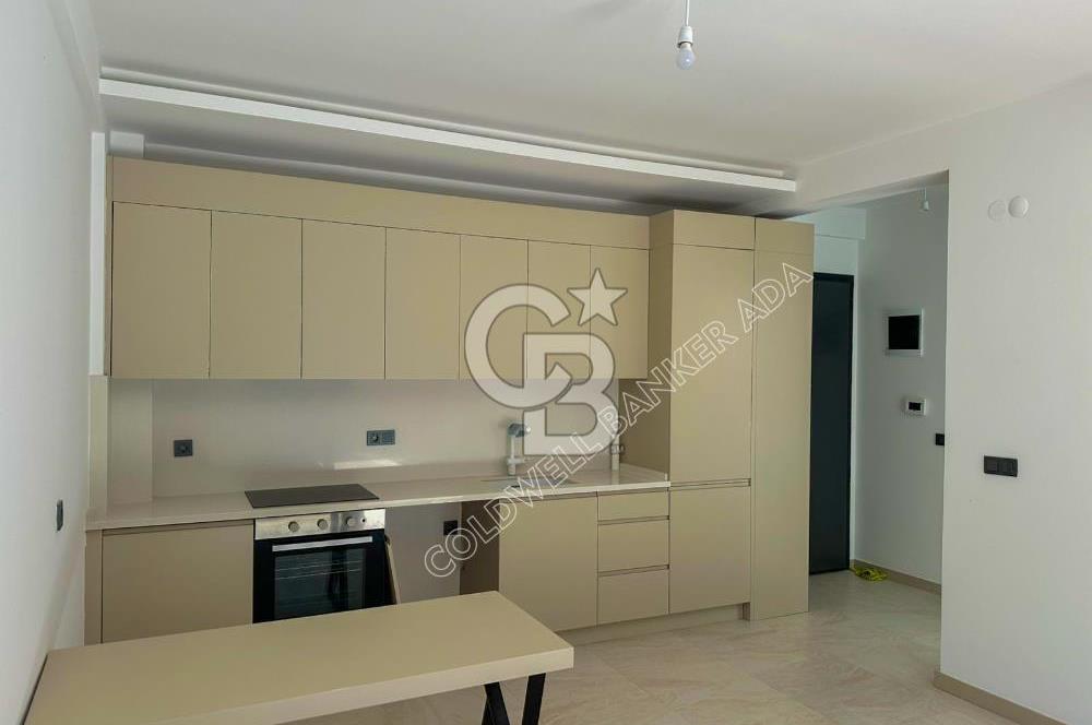 Kuşadası Marina'da Müstakil havuzlu lüks 1+1 Kiralık Daire