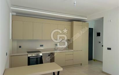 Kuşadası Marina'da Müstakil havuzlu lüks 1+1 Kiralık Daire