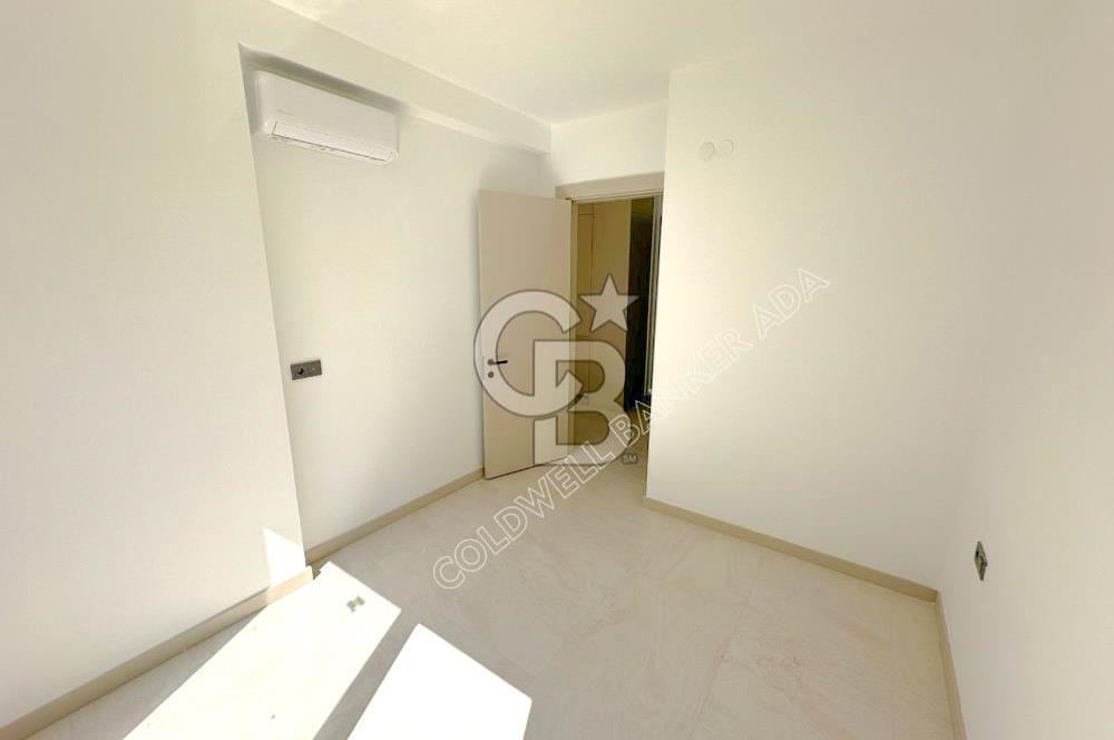 Kuşadası Marina'da Müstakil havuzlu lüks 1+1 Kiralık Daire