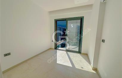 Kuşadası Marina'da Müstakil havuzlu lüks 1+1 Kiralık Daire