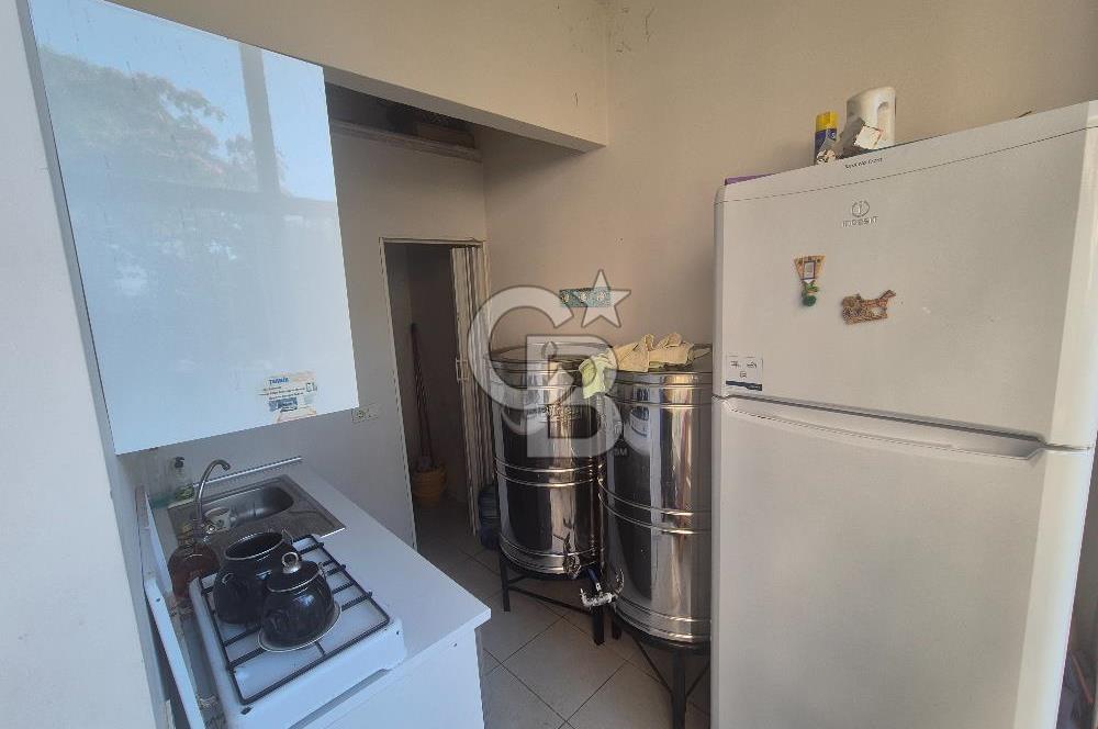 Balçova 3 Nolu Aile Sağlığı Merkezi Karşısında 50 m2 Dükkan