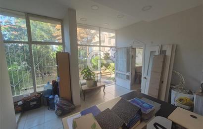 Balçova 3 Nolu Aile Sağlığı Merkezi Karşısında 50 m2 Dükkan