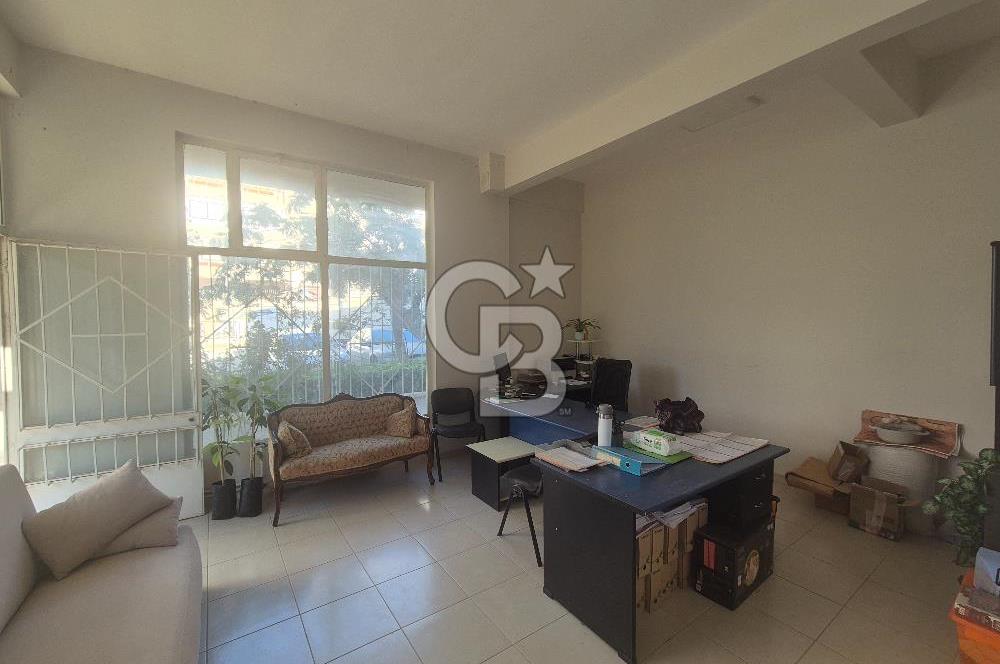 Balçova 3 Nolu Aile Sağlığı Merkezi Karşısında 50 m2 Dükkan