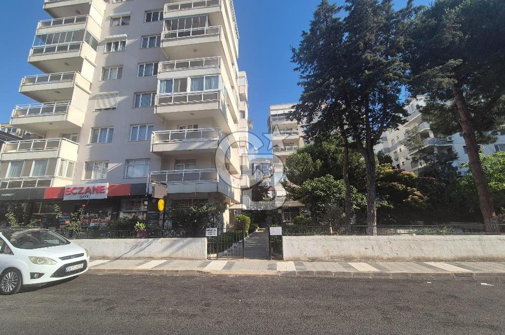 Balçova 3 Nolu Aile Sağlığı Merkezi Karşısında 50 m2 Dükkan