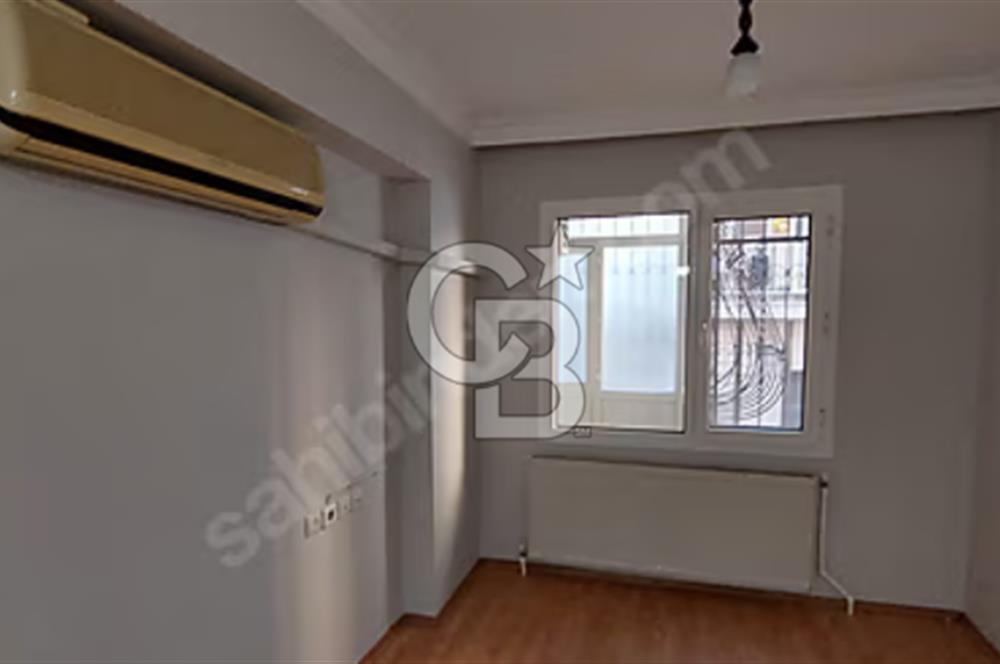 MENEMEN MERKEZDE EBEVEYN BANYOLU DOĞAL GAZLI 4+1