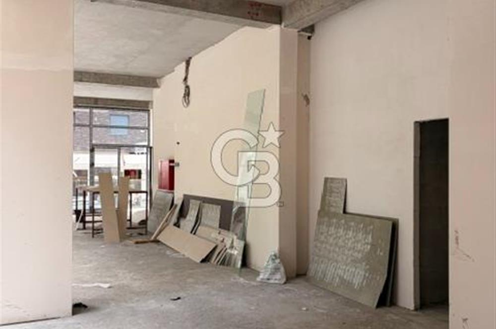 BAĞDAT CADDESİNDE ÖN KULLANIMLI KİRALIK DÜKKAN