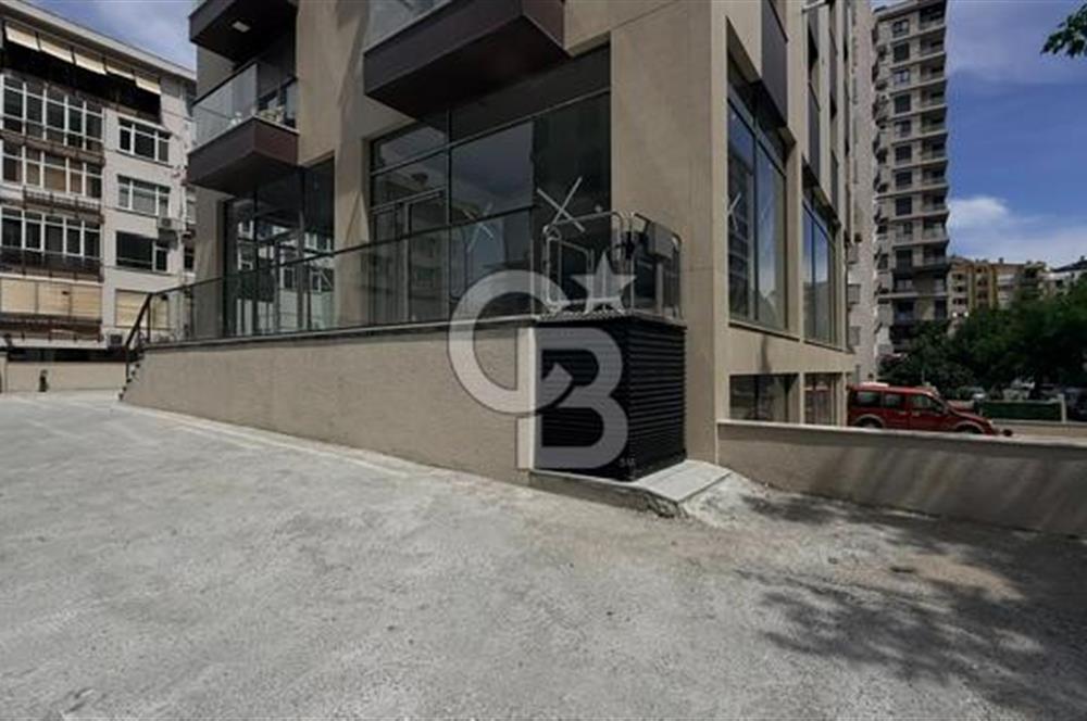BAĞDAT CADDESİNDE ÖN KULLANIMLI KİRALIK DÜKKAN