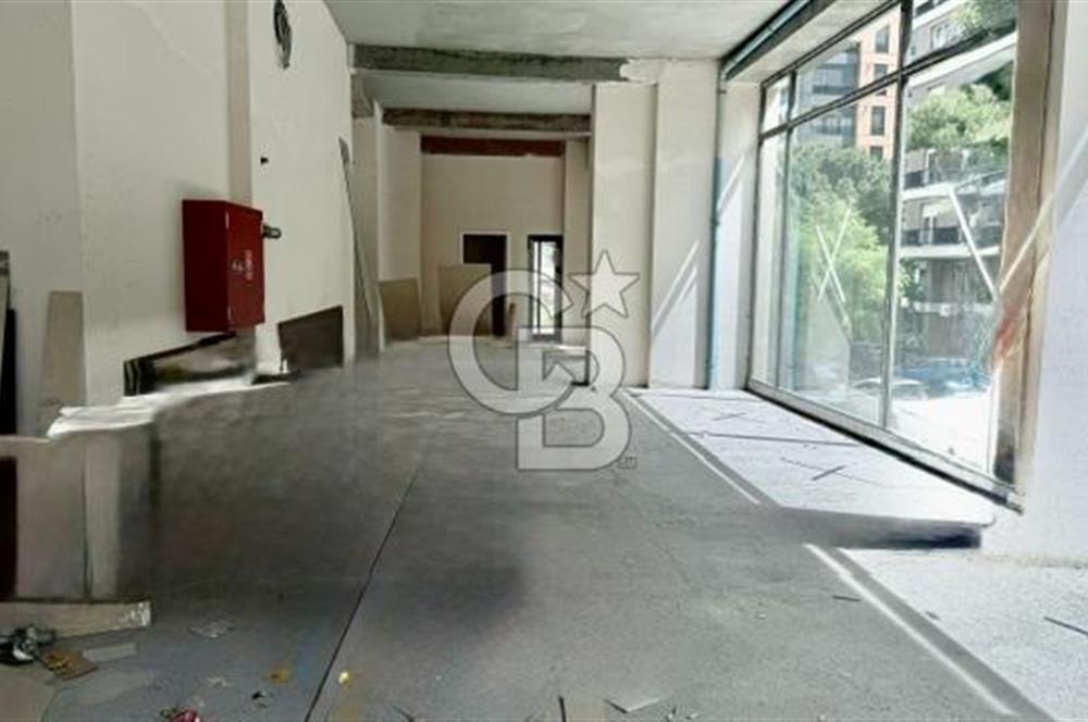 BAĞDAT CADDESİNDE ÖN KULLANIMLI KİRALIK DÜKKAN